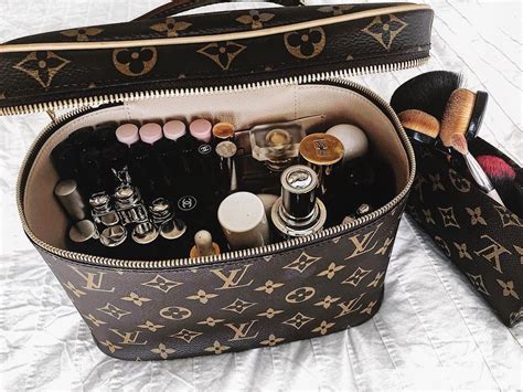 louis vuitton travel makeup bag|louis vuitton makeup bag vintage.